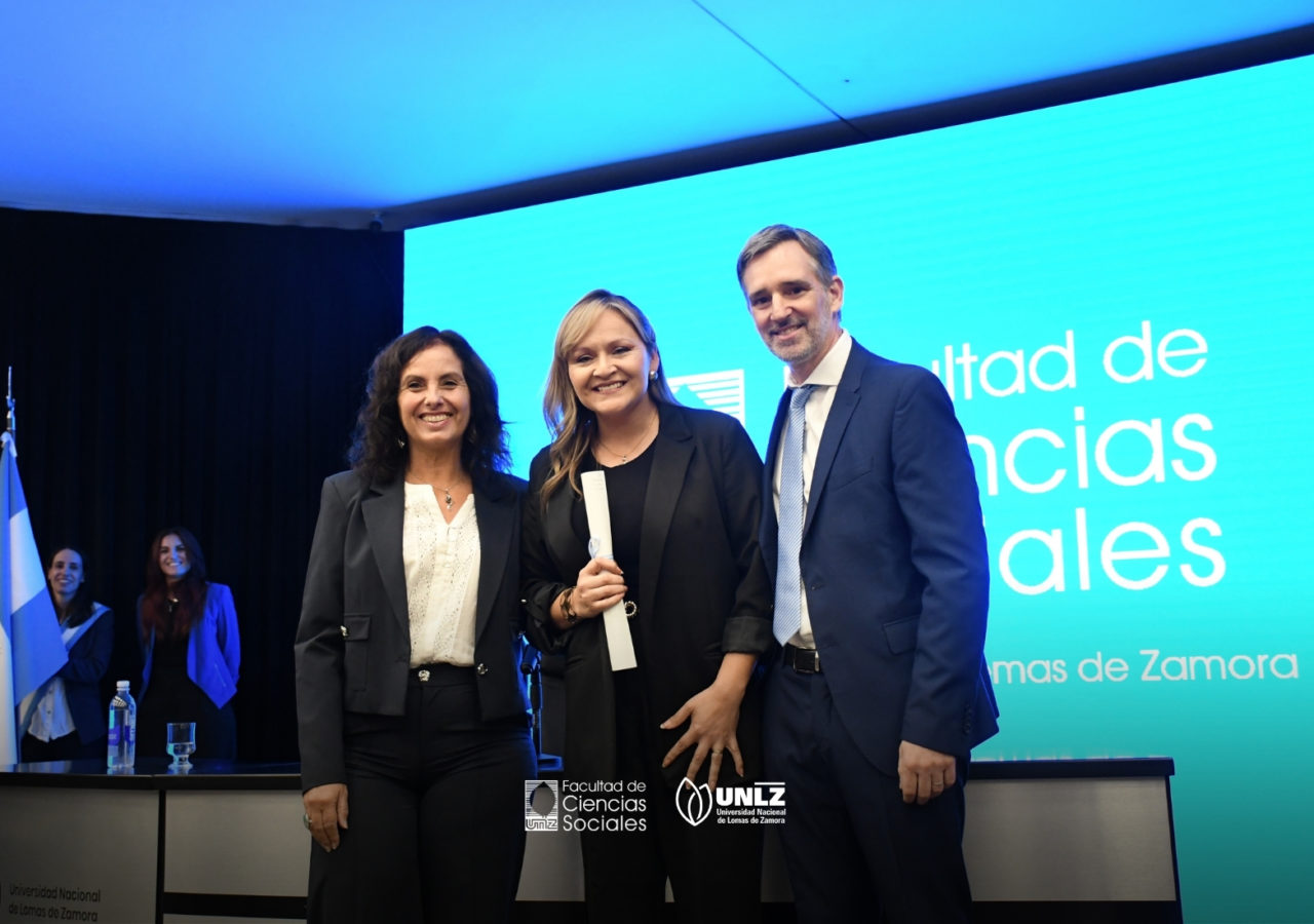 gallery-item